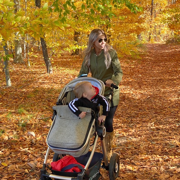 Meet your Posher, Cristina young mom of 7 - Picture 12 of 13